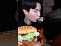 اصوات اكل كوري برجر