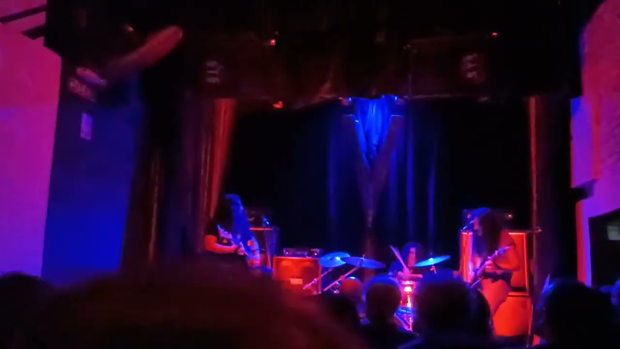 Trío Metralla - 'Fiesta Cervezal' (Cover Pappo Blues) en Club V (9/3/26)