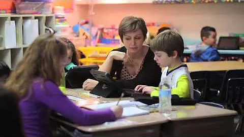 Huntley Educator Wins Award