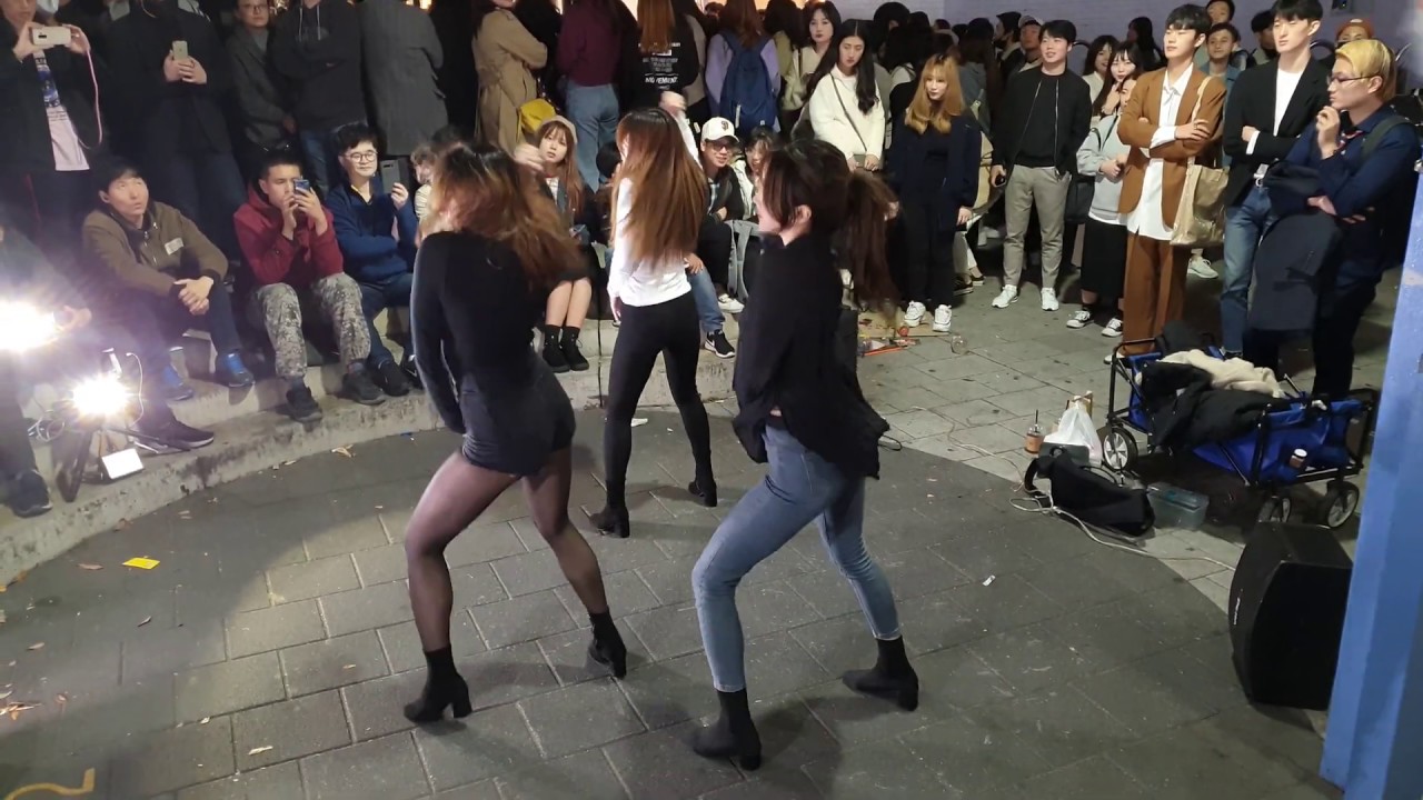 20191103. CLOCK. MOMOLAND 'BAAM' COVER. ENERGETIC BEAUTIES.