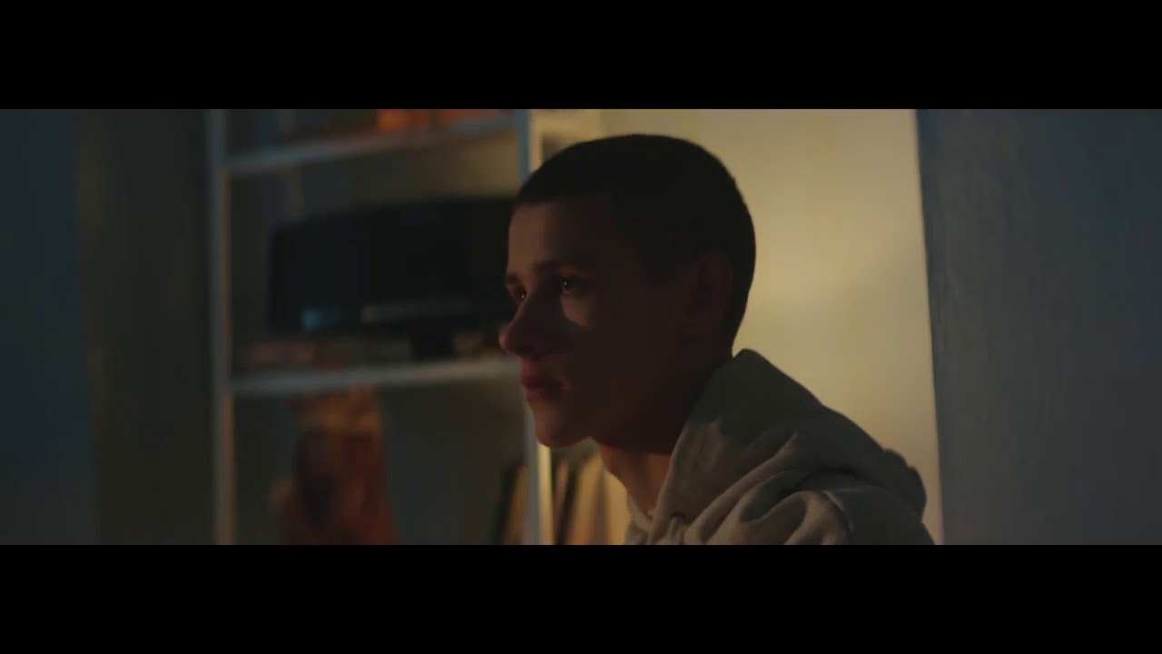 Макс Корж- МАЛЫЙ ПОВЗРОСЛЕЛ - YouTube