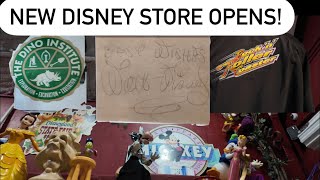 Recycling the Magic Disney store Opens! props and antique store near Disney World! #disneystore #wdw