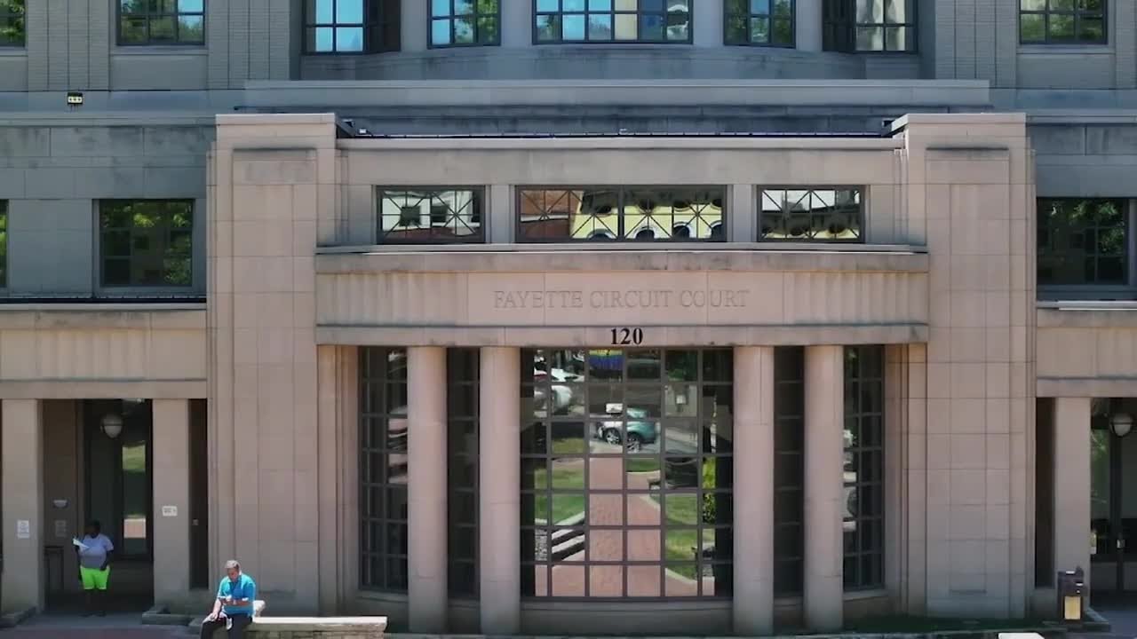 Former UK student pleads guilty to assault after hurling racial slurs ...