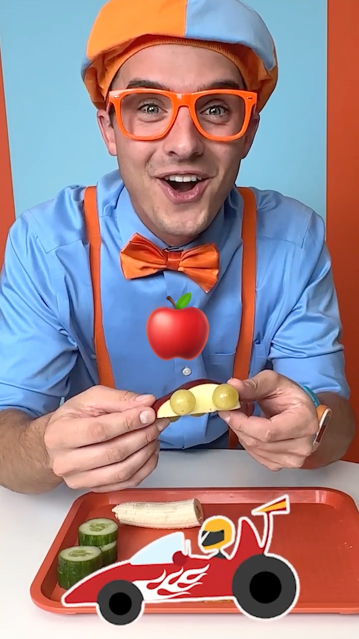 Let's Make Yummy Cars TOGETHER! 3-2-1 Banana Car??️! #blippi #shorts