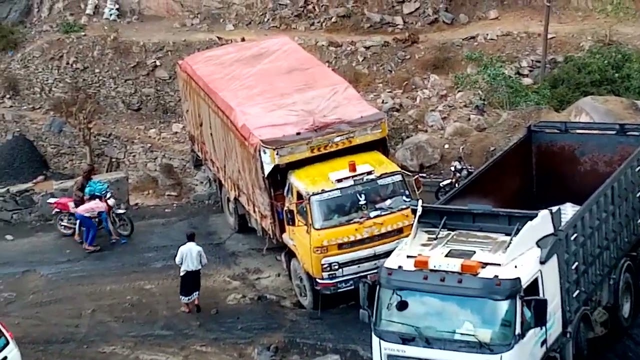 شاهد نقيل القبيطه تعز طريق مخيفه   طريق الموت لو تكرمت أعمل اشتراك