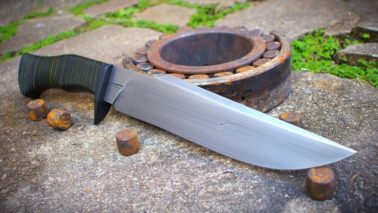 Кузнечная ковка ножа из старого подшипника
