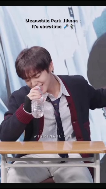 Jihoon when his fav song plays.. it's showtime 🎤🕺🏻 #short