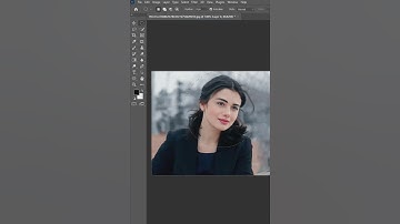 Crop Images in a Circle Shape with Photoshop 2022