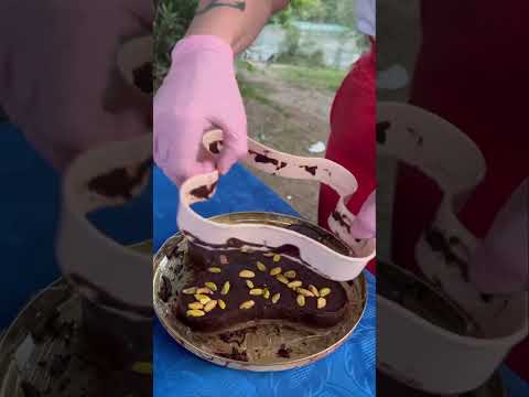 Popüler Antep fıstık ezmeli kadayıflı çikolata tarifi