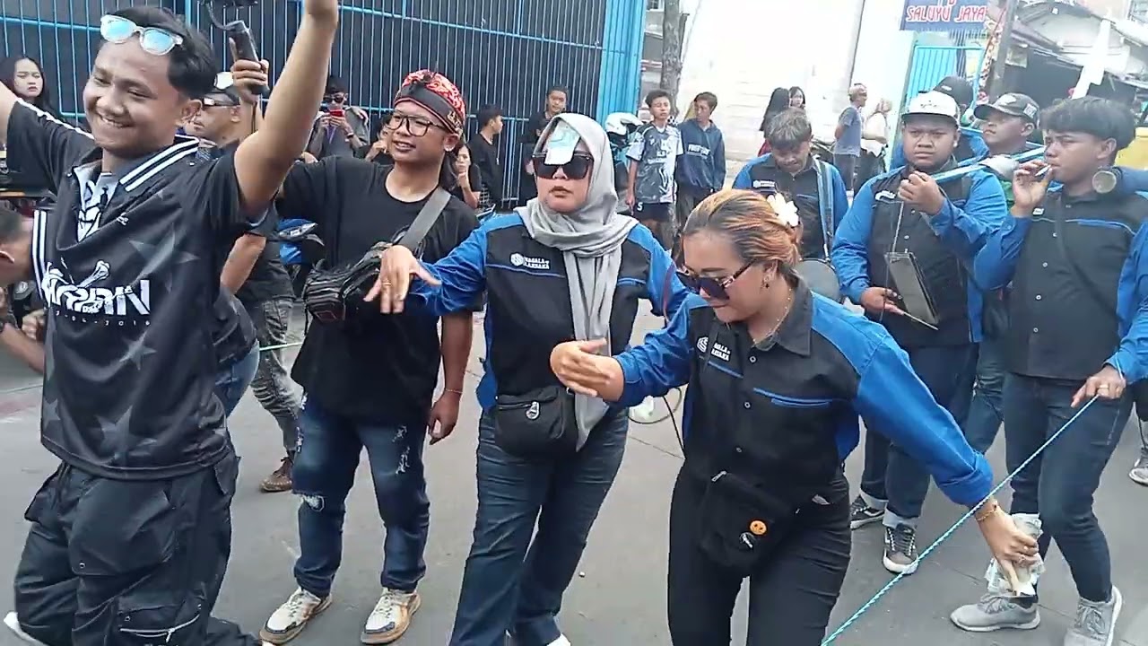 TANJI SAGALA LAKSANA FEAT BENJANG MEKAR BUDAYA DI JALAN PALEDANG 