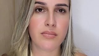 Olhando As Meninas E Batendo Uma