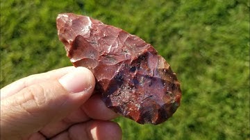 1260 - Part 1/2 - Flintknapping Heat Treated Bloodstone
