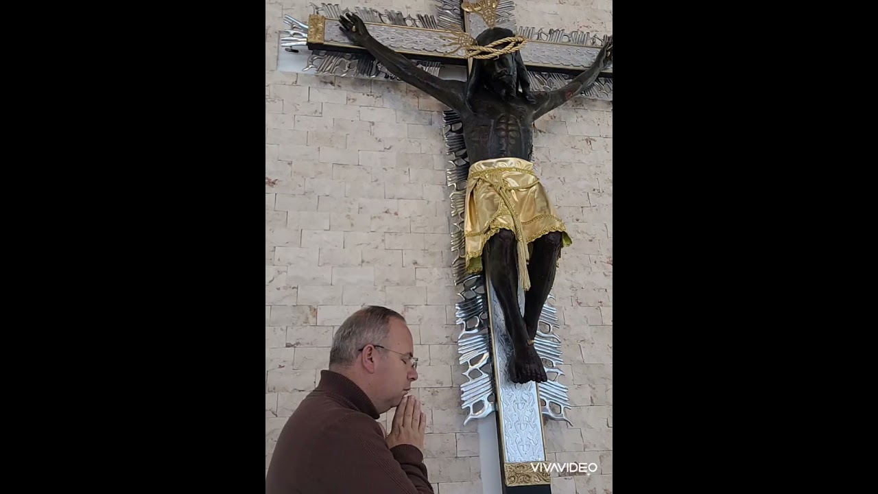 Cancin para Semana Santa del Padre Aicardo Al pie de la Cruz