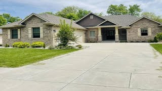 1055 Oakwood Drive, Morris, IL Presented by Daniela Duta.