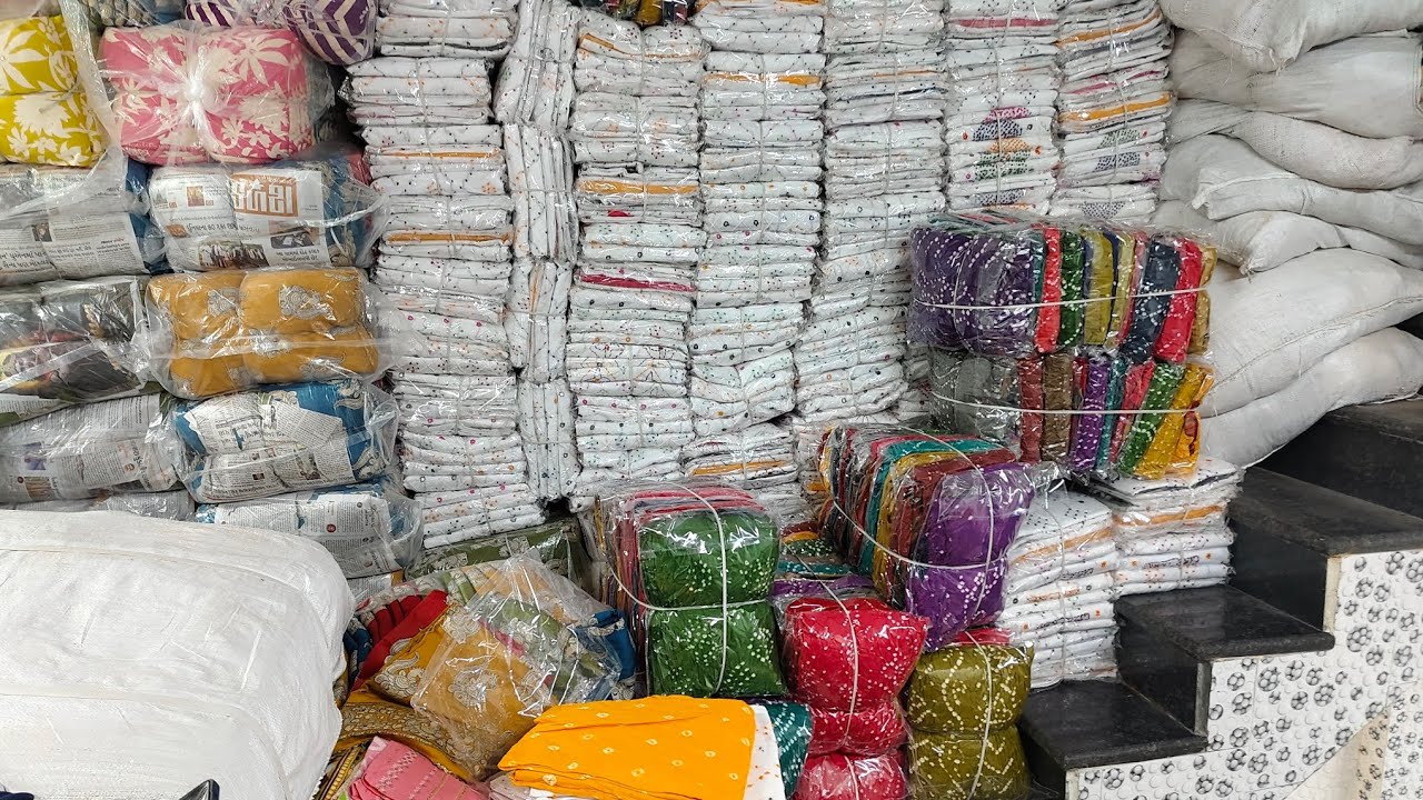 Manav Textile रोहतक शौरी मार्किट की Multi Brand की दुकान।कृपाली,Krish,Netra,Kay Dee ब्रांड होलसेलर
