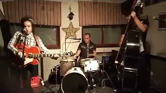 La Perra Blanco Trio - Go Go Go La Perra Blanco Trio - Go Go Go