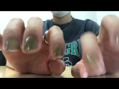 ASMR 机をタッピングしていくよ。