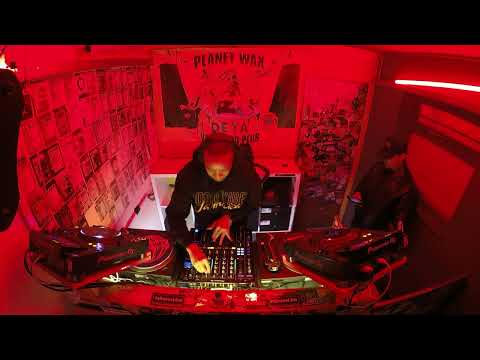 Ref:LNvFYWatIsY Dexplicit // 45-min DJ set ~ Grime