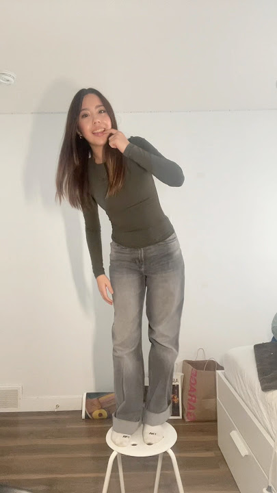 Download lagu Coco Chanel #hairstyle #lipsyncs #dance #relatable #trendingshorts #viral #sound #funny #iykyk #fyp