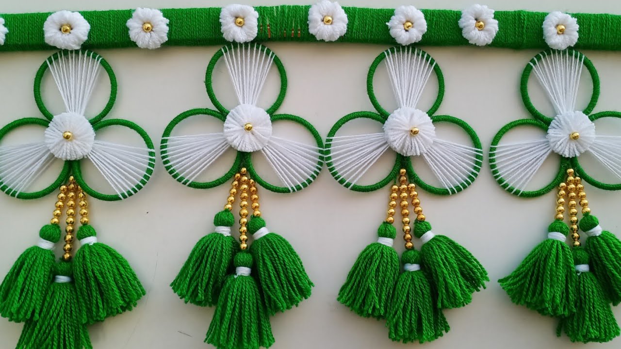 ऊन और चूड़ियों से बनाए नए डिजाइन की झालर दरवाजे के लिए/Easy woolen Door toran/Woolen craft ideas