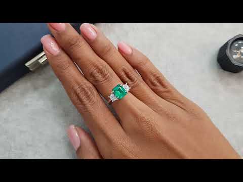 Colombian Muzo Green Emerald octagon shape 1.46 ct Video  № 1