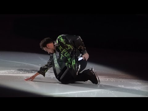 Дмитрий Алиев с номером