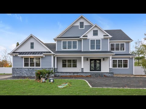 34 Calumet Dr, Dix Hills, NY home video tour