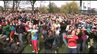 Official Seattle Glee Flash Mob - Seattle Center