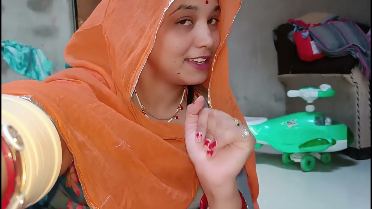 Aakhir kar mene bhi suru kr diya sikhna💓💓(silayi)