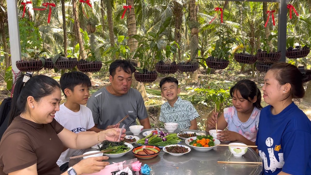 Niềm Vui Bất Ngờ Trong Ngày 8/3 Mà Mấy Bé Nhỏ Dành Tặng -Cảm Thấy Hạnh Phúc |Atml