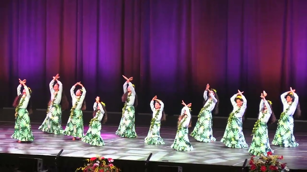 Hālau Hi'iakaināmakalehua ('Auana) - 2024 5th Place Winner