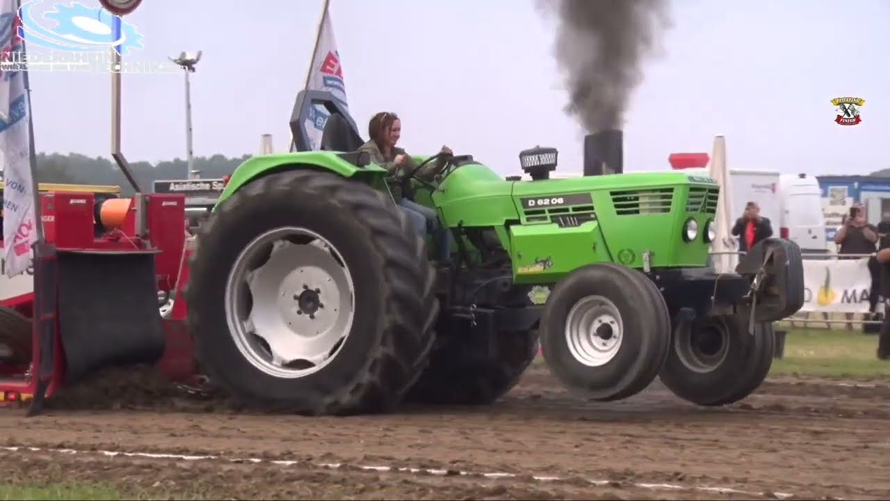 Trecker Treck Sonsbeck 2024 - das Beste vom Freitag