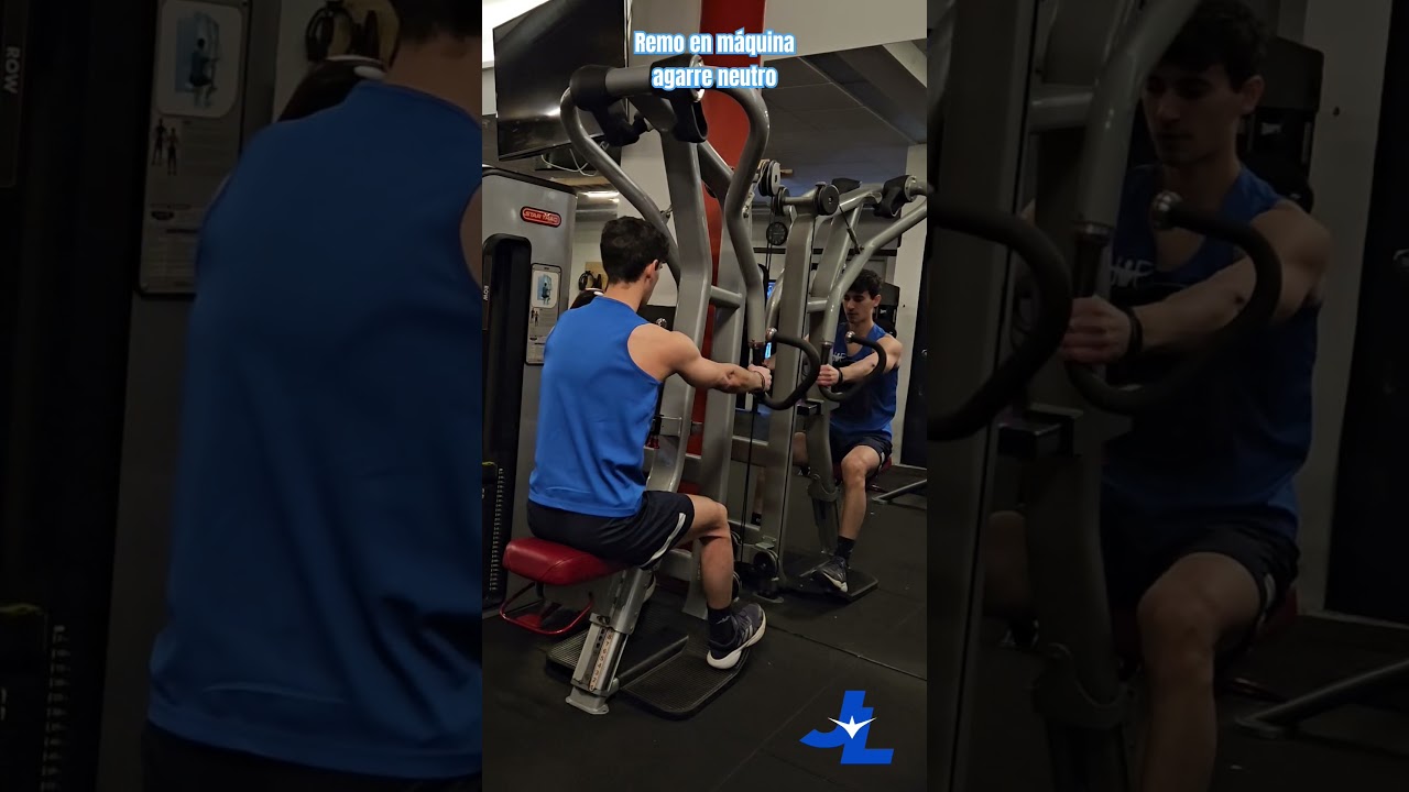 Remo en máquina Star Trac agarre neutro / Row machine 