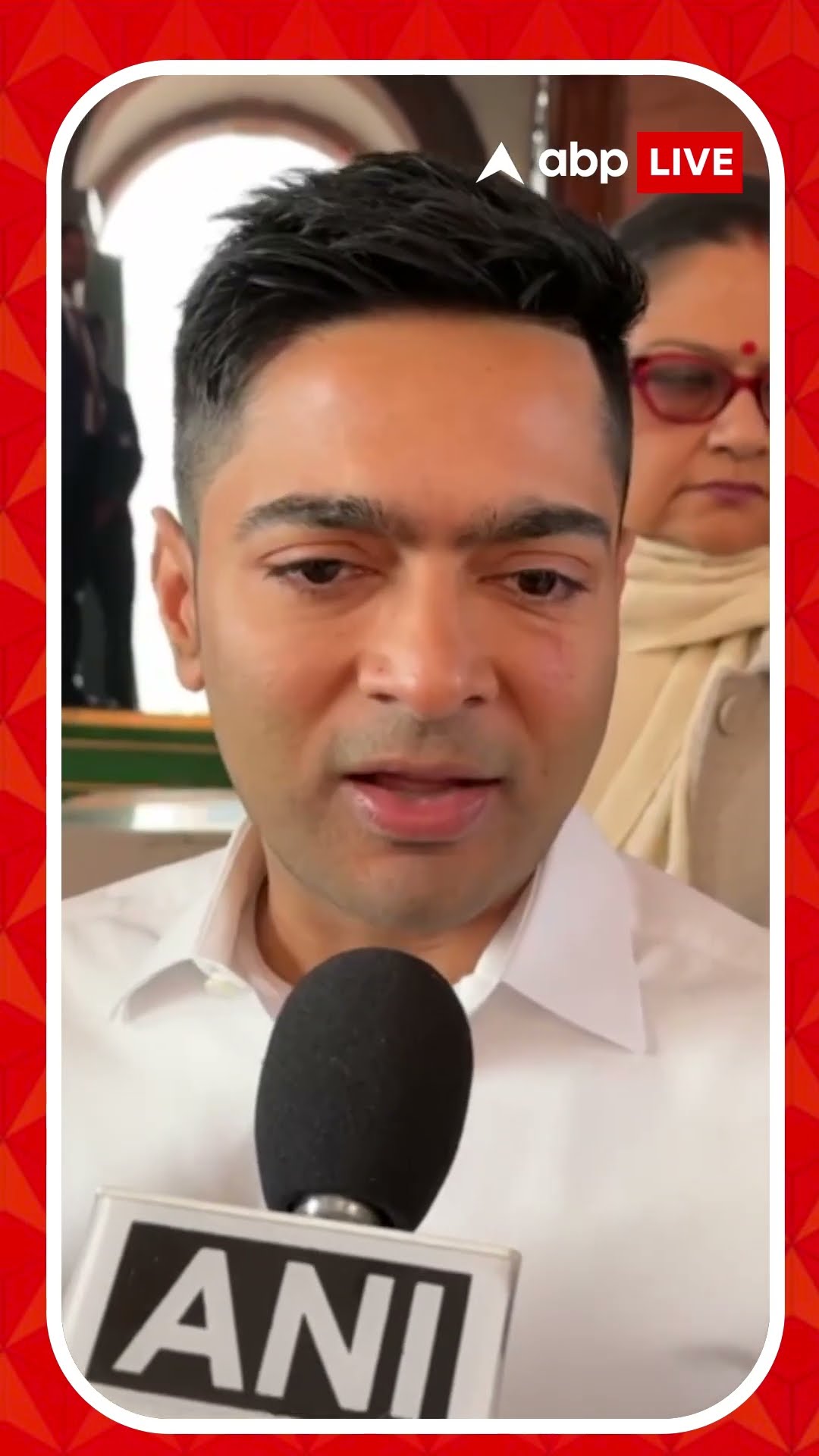 বাংলাদেশ ইস্যু নিয়ে এবার নরেন্দ্র মোদিকে নিশানা অভিষেকের