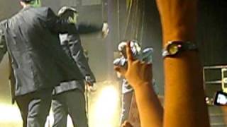 NKOTB Jon sings Step 5 in "Step By Step" The Woodlands, TX