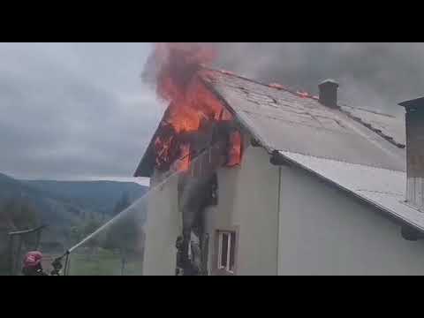 Incendiu la o casă de locuit din Dorna Candrenilor