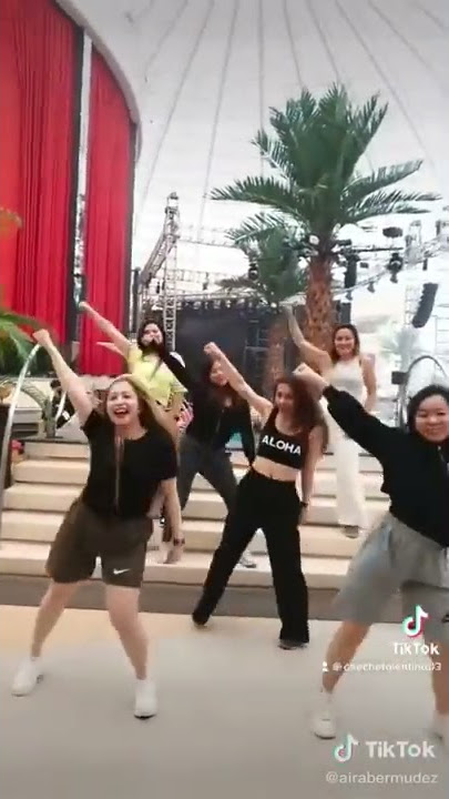 SEXBOMB GIRLS, dancing DI KO NA MAPIPIGILAN TIKTOK DANCE.
