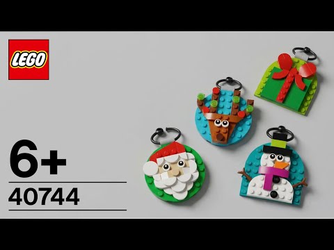 Building The LEGO "Christmas Ornament Selection" #40744