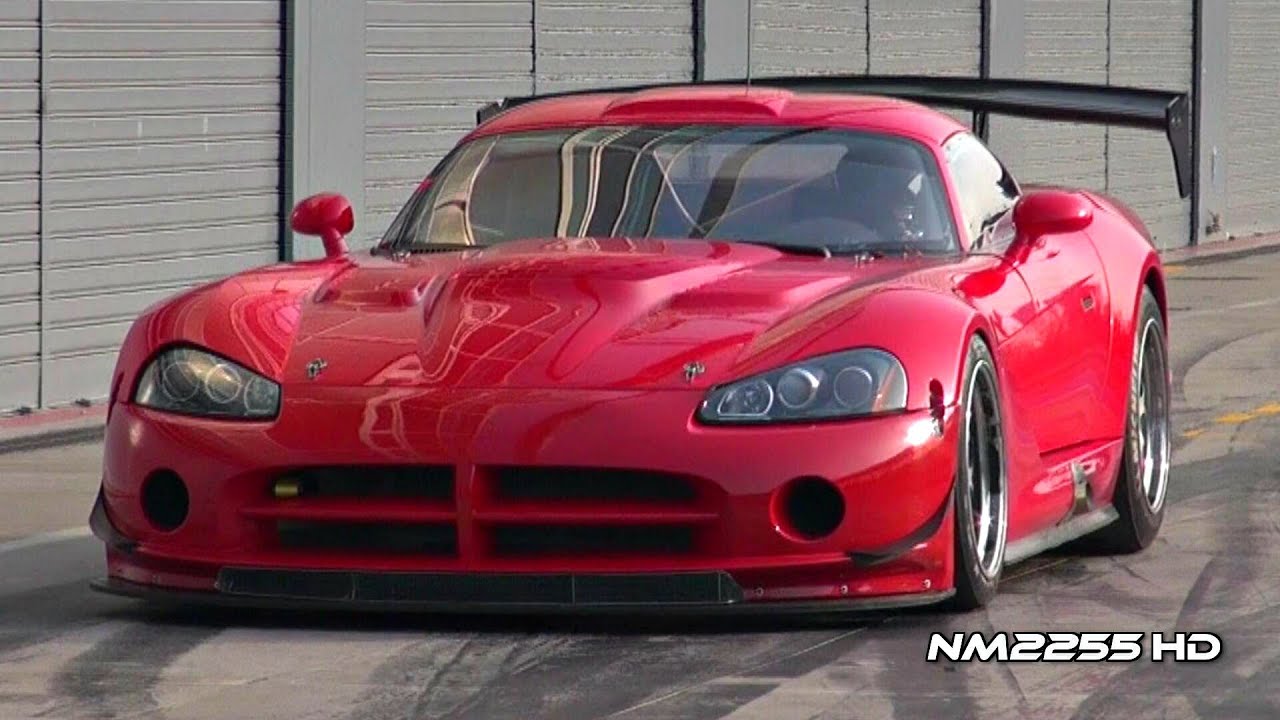 Dodge Viper Srt 10 Gt3 Shooting Flames On Track You