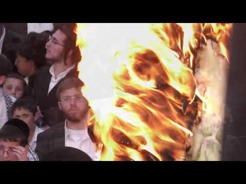 ההדלקה של האדמו"ר מתולדות אברהם יצחק במירון, ל"ג בעומר תשע"ט | Toldos Avrohom Yitzchok - Meron