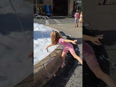 Playing with water 💧 😌 fountain ⛲️ great fun