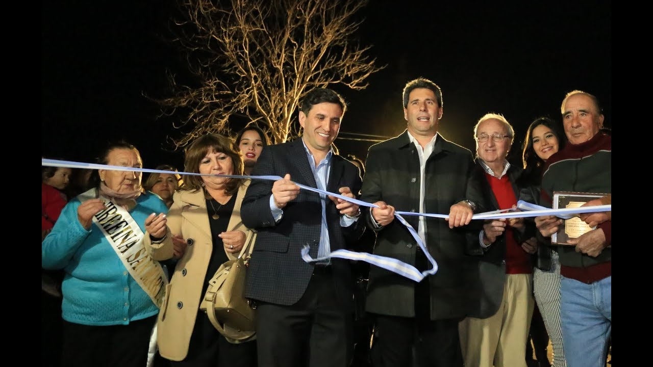 UÑAC INAUGURO OBRAS DE PAVIMENTO ILUMINACION Y PLAZA EN SAN MARTIN san juan de luz