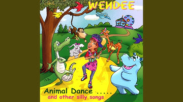 Look Both Ways before you cross de street