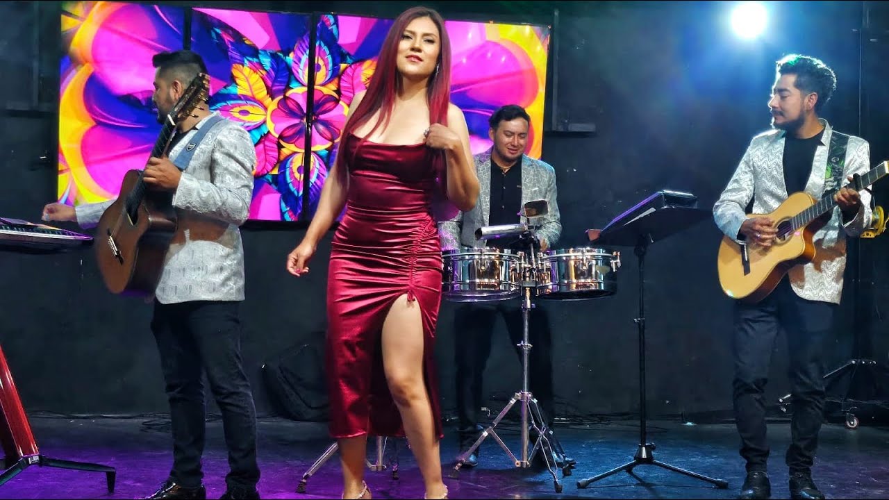 Lady Bohemia Cantando Estoy Carnaval