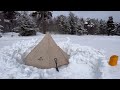 1 Metrelik Karda Az Malzemeyle Küçük Çadırda Kamp Yaptık