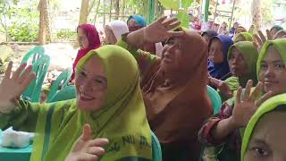 Lontong Tahu Lontong Sate Versi Ibu Nyai Nur Lailatul Malufah Bersama