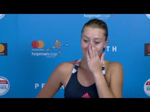 Video: Kristina Mladenovic Čistá hodnota: Wiki, ženatý, rodina, svatba, plat, sourozenci