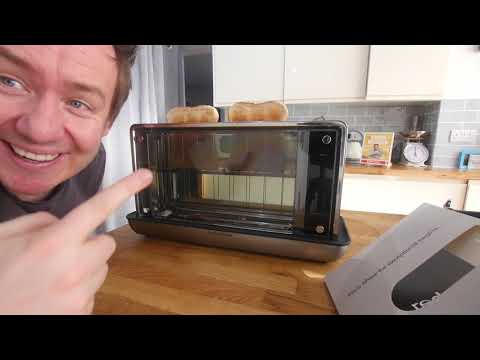 Morphy Richards Redefine Toaster with Barry Lewis