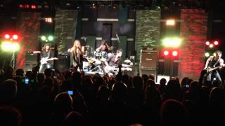 Video thumbnail of "Heavens Edge live in Philadelphia"