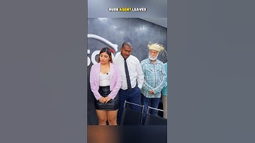 Eigenaar ontslaat onbeschofte manager voor het beledigen van oud echtpaar🚫#shorts